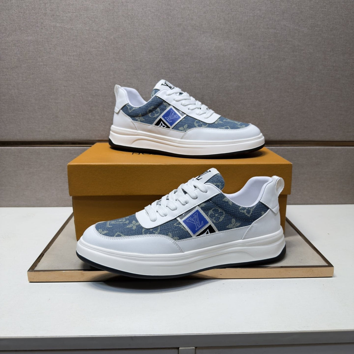 Louis Vuitton Patterned Low-Top Sneakers